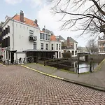Townhouse In Centre